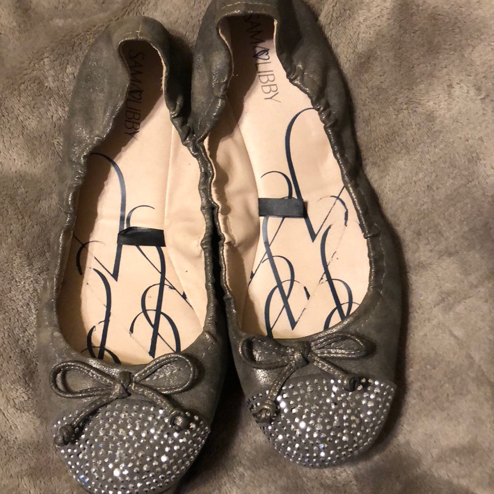 Size 11 flats